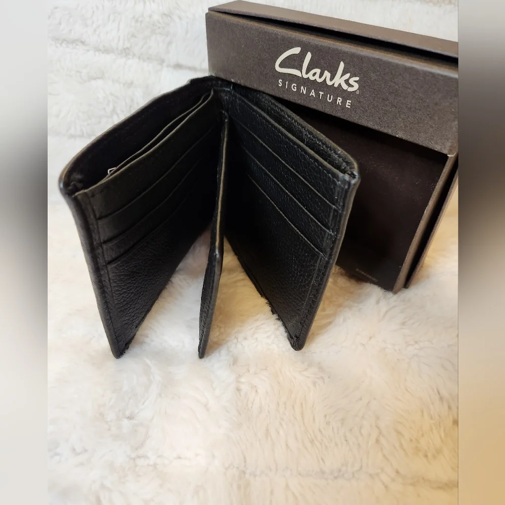Clarks Black Leather Wallet for Men - Picture 2 of 10